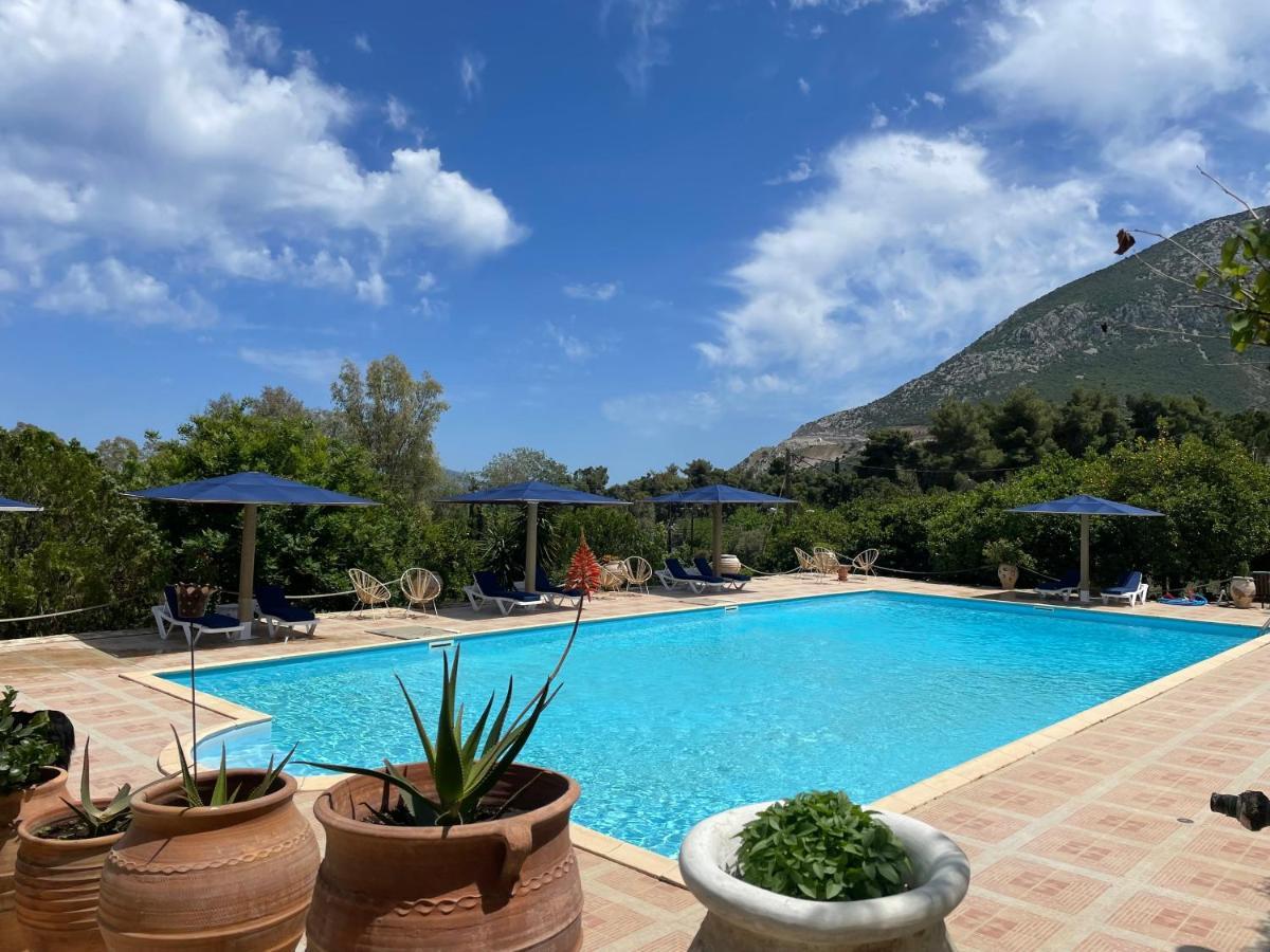 Aristotelis Epidaurus Bagian luar foto